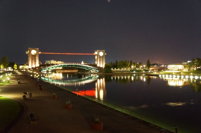 富岩運河環水公園の夜景１