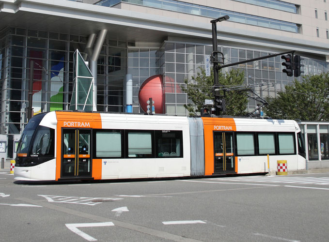 富山地方鉄道 富山港線(路面電車)