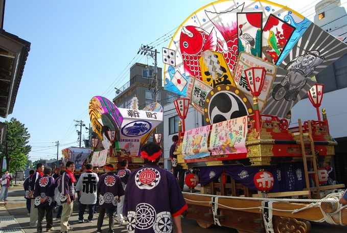 岩瀬曳山車祭