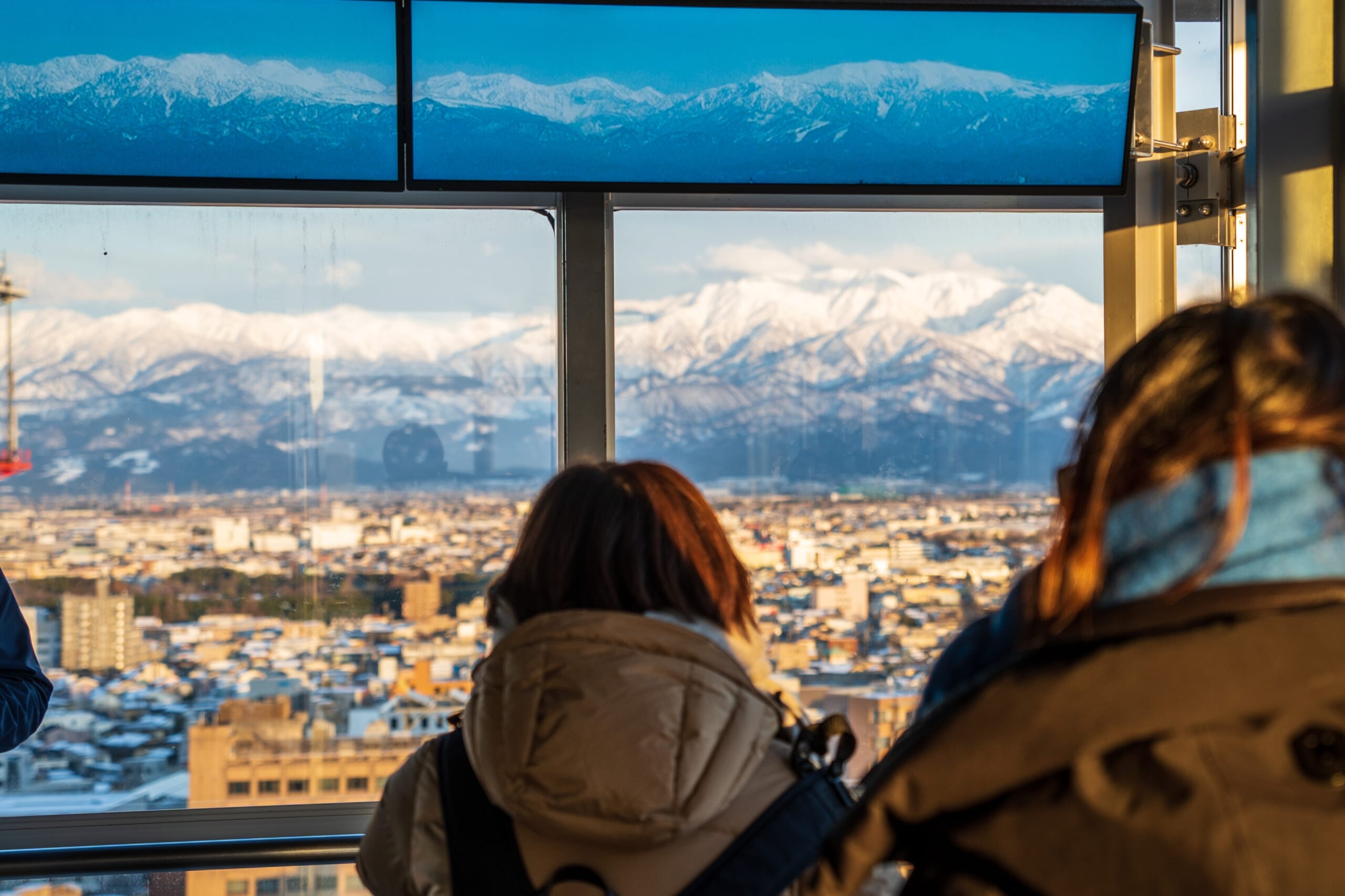 富山市役所展望塔