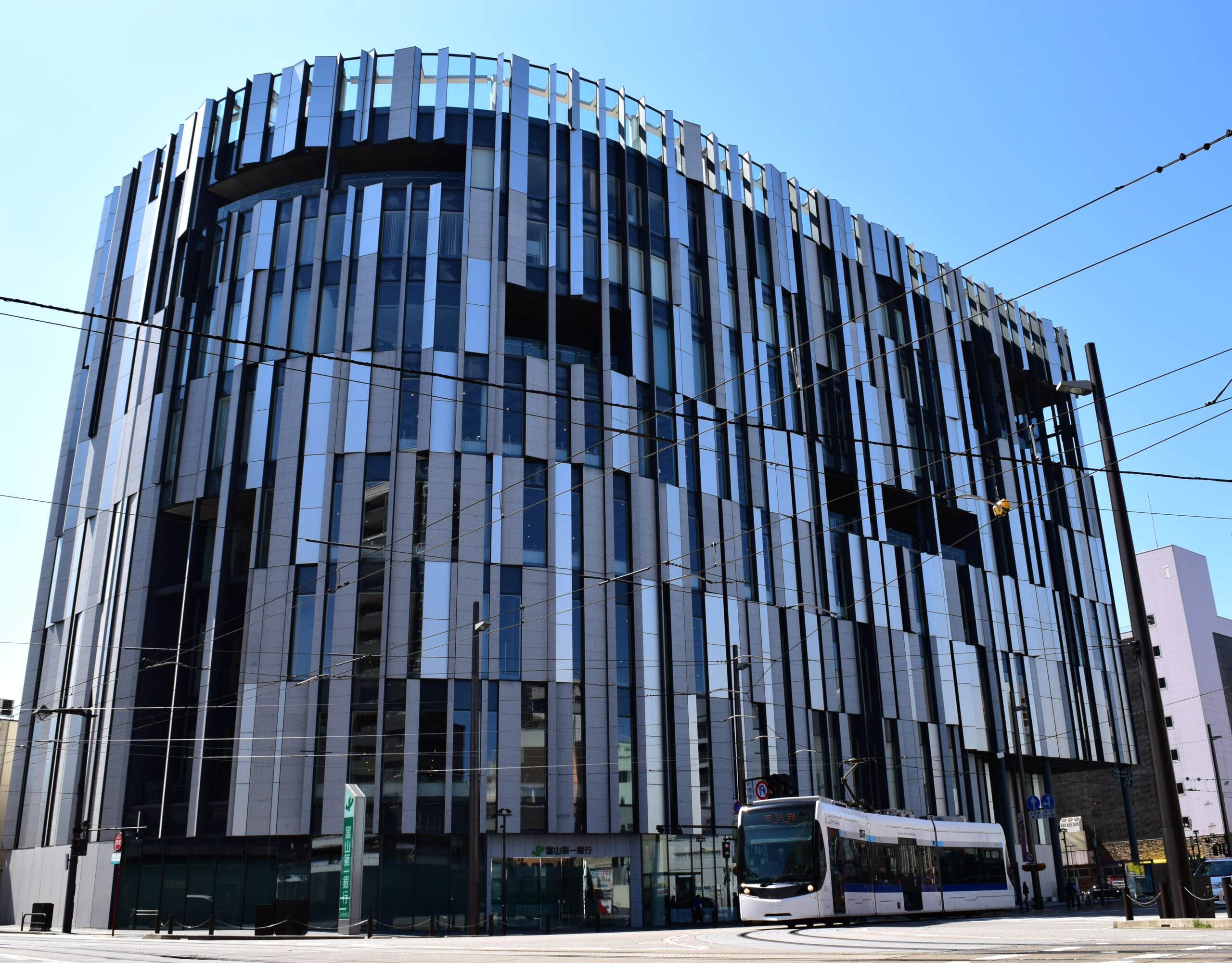 Toyama City Glass Art Museum | Toyama City Library