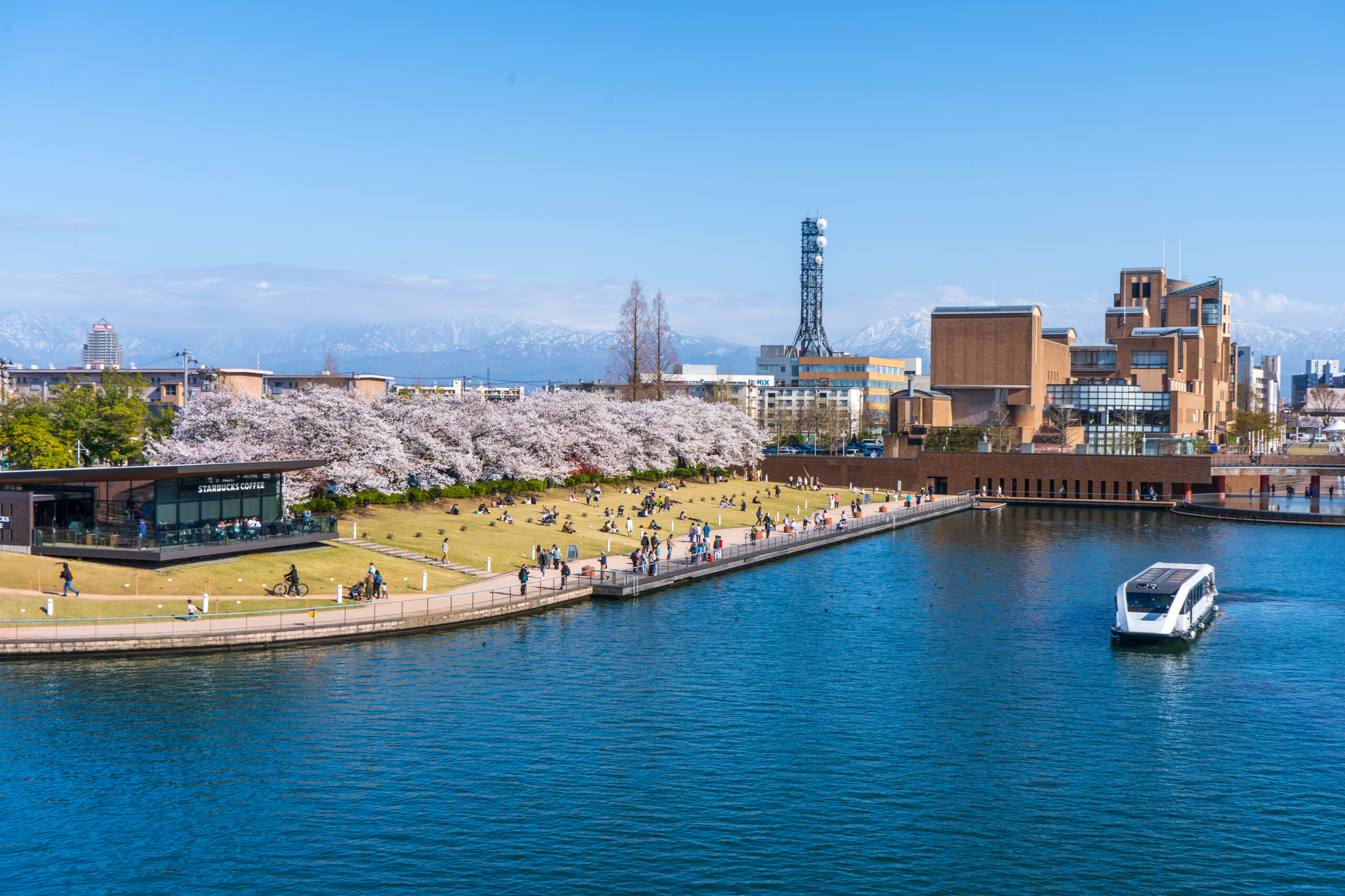 富岩運河環水公園