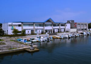 岩瀬カナル会館