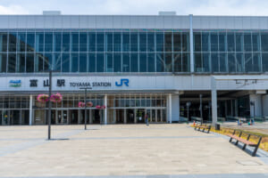 富山駅