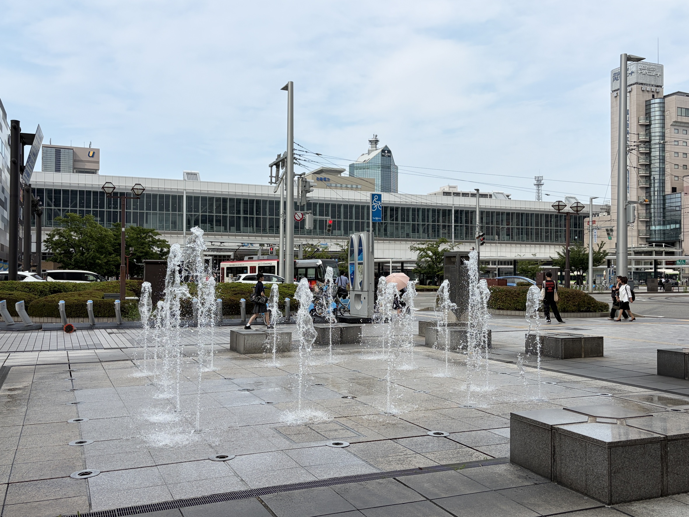 富山駅